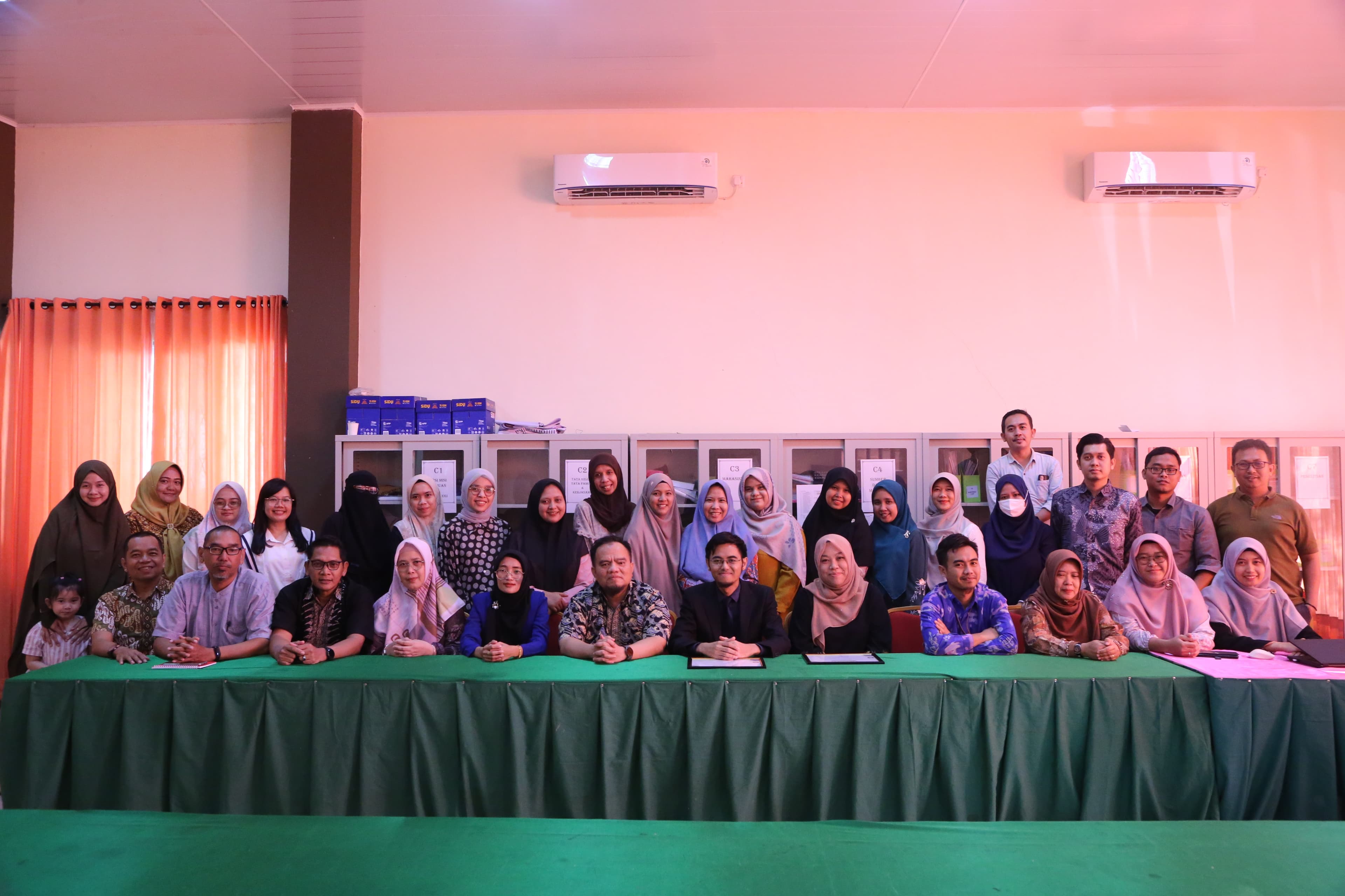 International Cooperation, Polsri and MSU Present Guest Lecturers to Discuss Data Mining in Multimedia